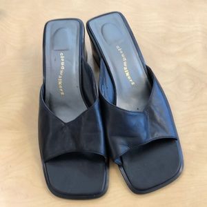 Black slider sandal never worn
